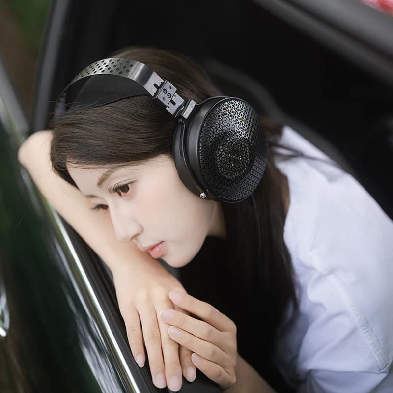 Pre-order Moondrop Horizon 50mm Dynamic Driver Over-ear Headphone with Universal Dual 3.5mm Interchangeable Design - 6
