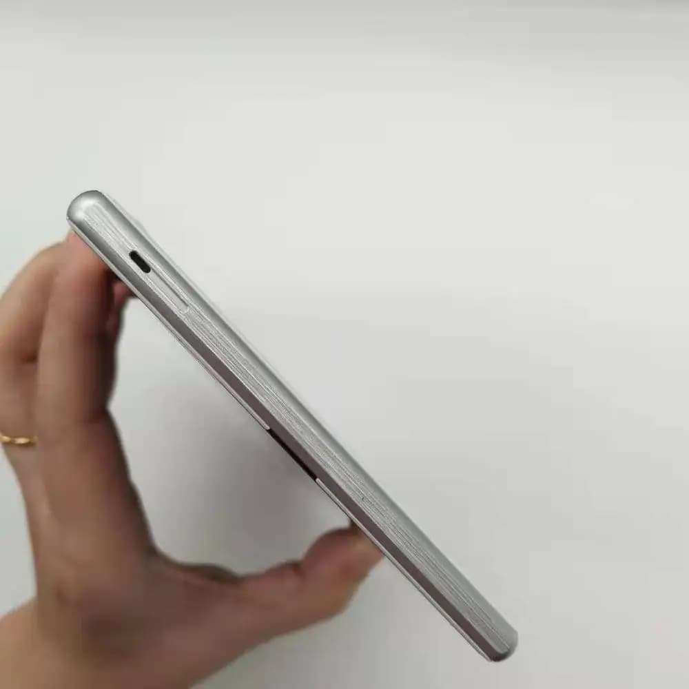 Sony Xperia Z Ultra LTE C6833 Refurbished-Original Unlocked 16GB 2GB Mobile Phone Quad-core 8MP 6.4" WIFI GPS 1080p Cell phone - 3