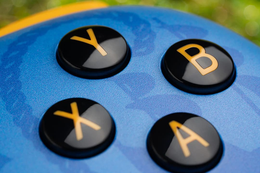 8BitDo وحدة تحكم Ultimate-3-Mode - إصدار الذكرى الأربعين النادر لXbox Series X|S & Xbox One، Apple، كمبيوتر Windows & أندرويد - 5