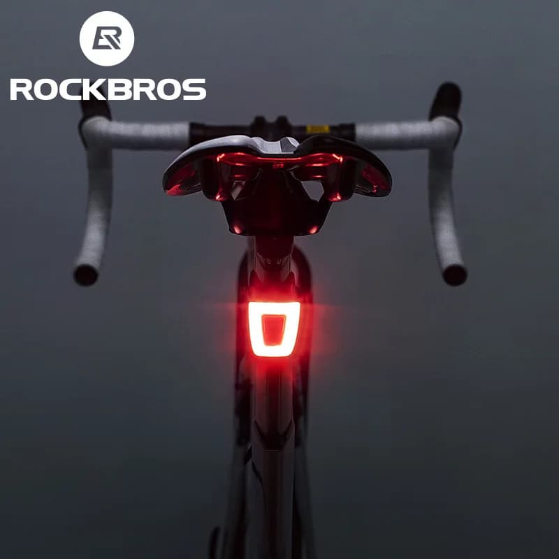 ROCKBROS إضاءة دراجة مقاومة للماء مصباح خلفي للخوذة إضاءة LED قابلة لإعادة الشحن عبر USB إضاءة خلفية آمنة لركوب الليل