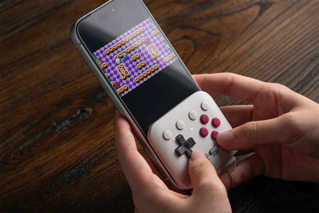 8BitDo FlipPad USB-C Flip-Style Mobile Game Controller For iPhone Android Vertical Mobile Gaming Gamepad - 6