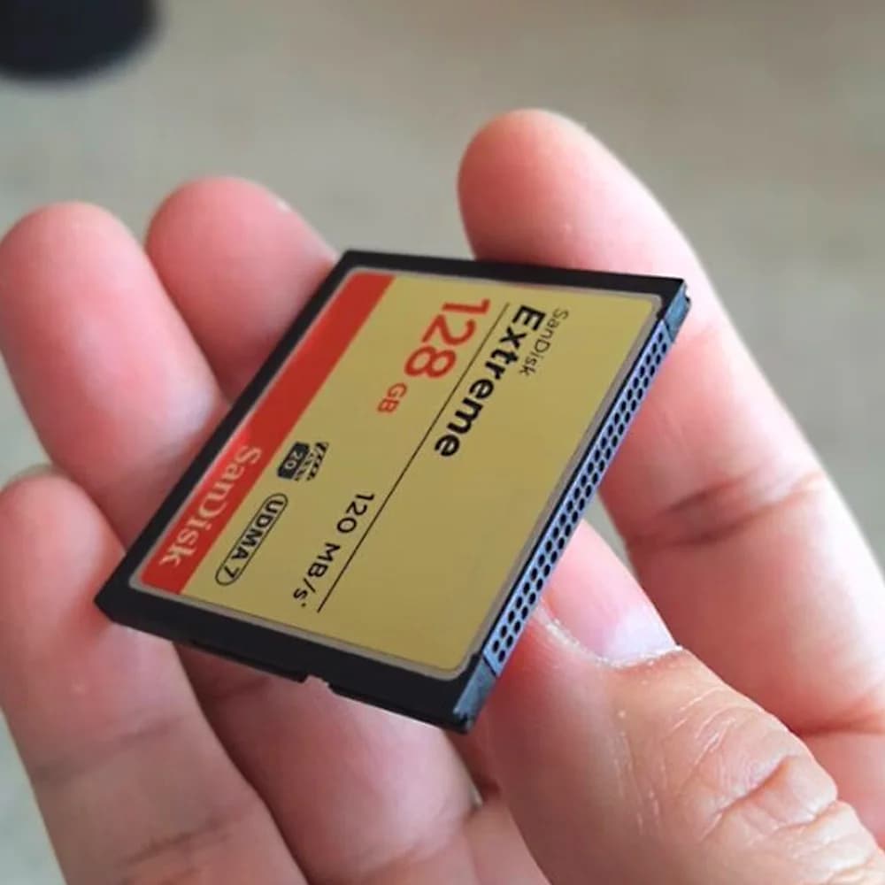 بطاقة ذاكرة SanDisk Extreme CompactFlash سعة 32 جيجابايت و64 جيجابايت و128 جيجابايت CF بسرعة 120 ميجابايت/ثانية لكاميرات DSLR وكاميرات الفيديو HD