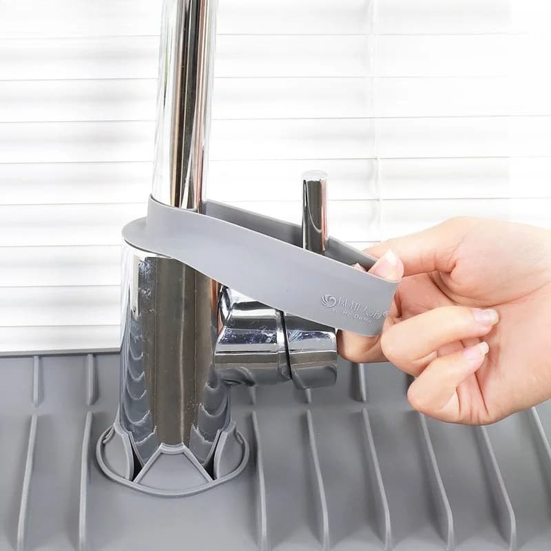 1pc Silicone Faucet Absorbent Kitchen Mat Sink Splash Catcher Countertop Protector Mat Draining Pad for Bathroom Kitchen Gadgets - 4
