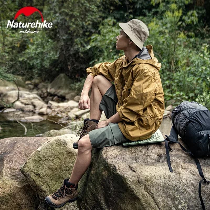 وسادة قابلة للطي من Naturehike، 36 جرام، خفيفة الوزن، مقاومة للرطوبة وعازلة للحرارة، للتخييم والنزهات - 4