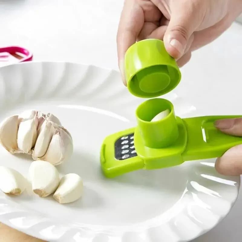 1 Pack Mini Garlic Grinder Creative Garlic Press Kitchen Garlic Mash Manual Garlic Mashing Green Kitchen Gadgets - 4