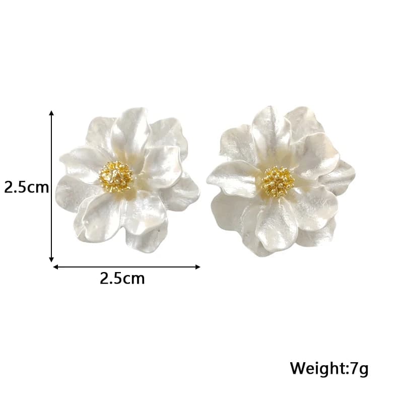 White Acrylic Flower Women's Stud Earrings Folded Florals Korean Fashion Sweet Petals Irregular Female Earrings 2025 new in - 2