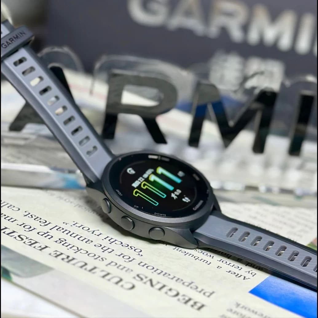ساعة Garmin Forerunner 165 الذكية للجري، شاشة AMOLED تعمل باللمس، نظام تحديد المواقع GPS، عمر بطارية 11 يومًا، مقاييس التدريب وبصيرة التعافي - 3