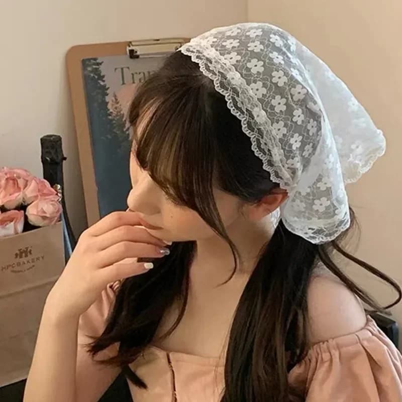 وشاح مثلث من الدانتيل الشبكي على الطراز الريفي الفرنسي للنساء، وشاح شعر مزين بالزهور لربيع وصيف، عصابة رأس أنيقة، إكسسوارات شعر بوهيمية