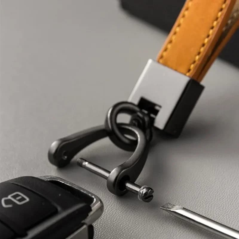 Car Key Chain Luxury Genuine Leather Keychain Pure Color Buckle Key Ring Car Accessories Gift Car Keychain - 4