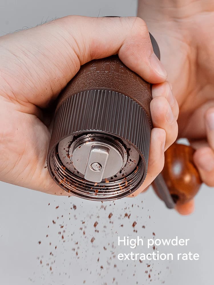 مطحنة قهوة يدوية من HiBREW، ألمنيوم، مخروطية، سعة 22g، 11 مستوى قابل للتعديل، صب فوق - 6