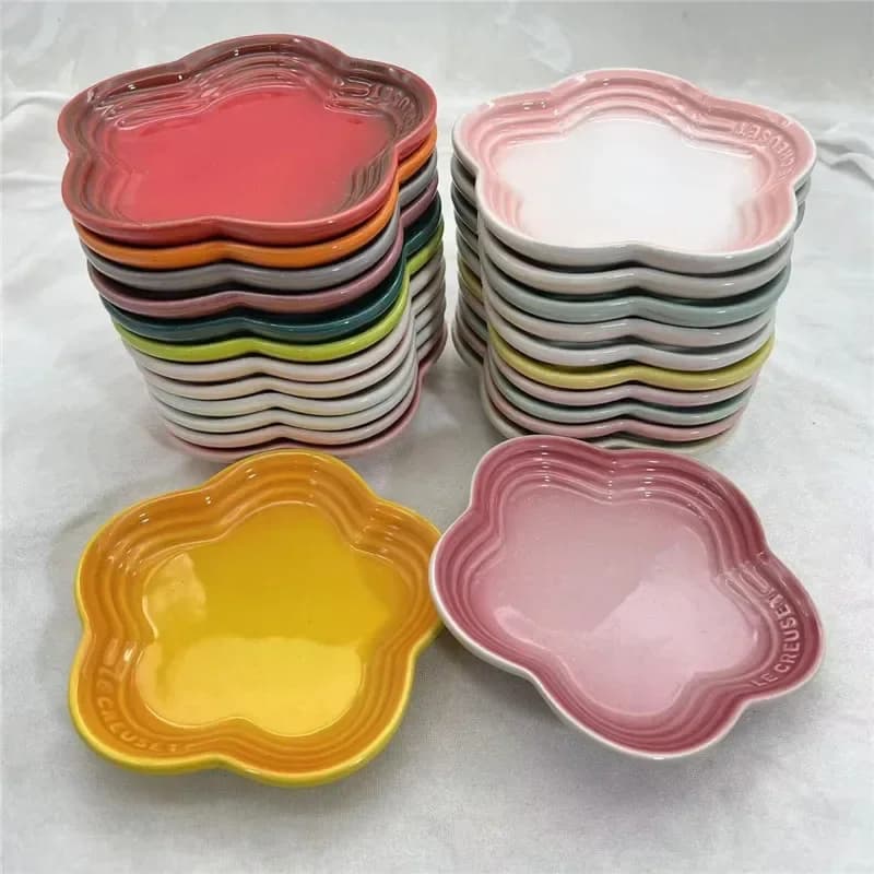 5.5'' Cat Feeding Flower Shaped Ceramic Disc Extra Wide Raised Cats Food Bowl  Anti-vomiting Cat Feeder Pet Delicate Tableware - 2