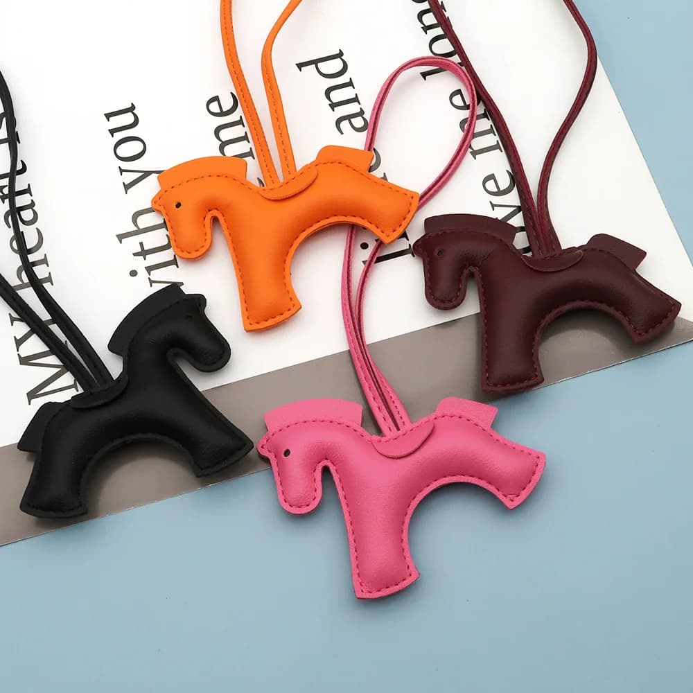 1PCS Premium All-around PU Leather Tiny Pony Embellishment For Female; Stylish Multihued Horse Car Keychain Birthday Souvenir - 2