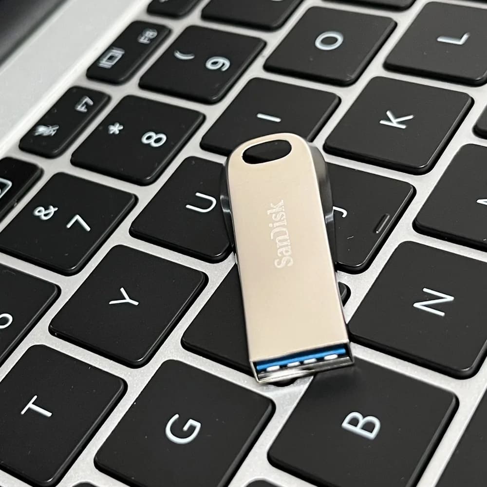 SanDisk CZ74 Ultra Luxe USB 3.2 Gen 1 Flash Drive 32GB 64GB 128GB 256GB 512GB High Speed meets style Password-Protect Your Files - 6
