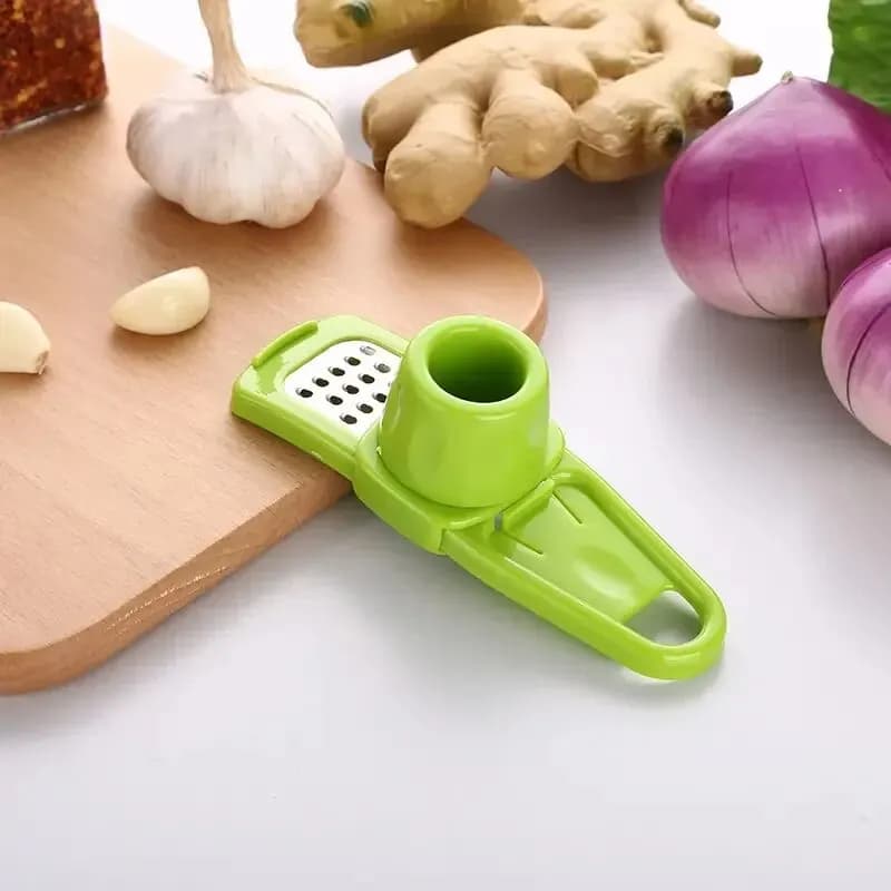 1 Pack Mini Garlic Grinder Creative Garlic Press Kitchen Garlic Mash Manual Garlic Mashing Green Kitchen Gadgets - 2