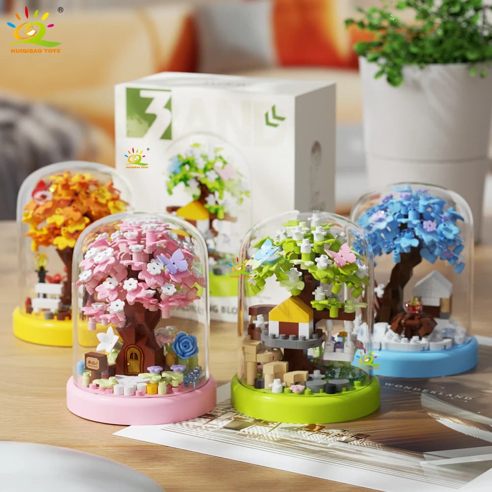 HUIQIBAO MOC بيت شجرة صغير للفصول الأربعة مع صندوق عرض، مكعبات بناء صغيرة، ديكور مكتبي للأطفال - 2