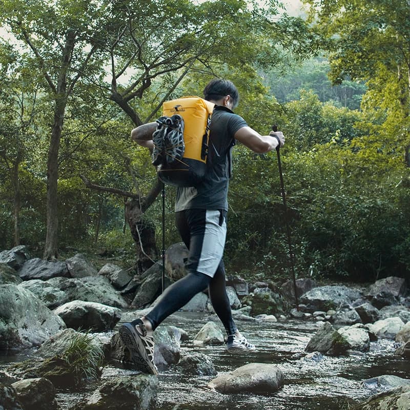 حقيبة ظهر TPU لفصل الجاف عن الرطب من Naturehike، حقيبة محمولة للاستخدام الخارجي، سعة كبيرة - 6