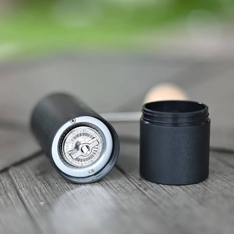 KINGrinder P0/P1/P2 Lightweight Manual Hand Coffee Grinder for Moka pot Drip with Assembly Consistency Stainless Steel - 3