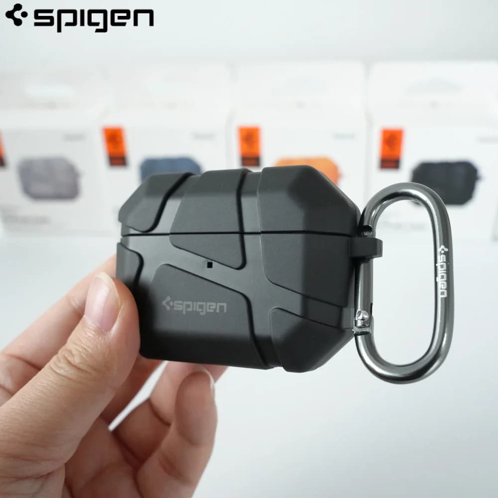 غطاء حماية سماعات سبايجن Rugged Armor لهواتف آيفون AirPods 4/3/2/1 برو 2 بملمس نيزكي، غطاء سماعات مقاوم للسقوط مع سلسلة مفاتيح