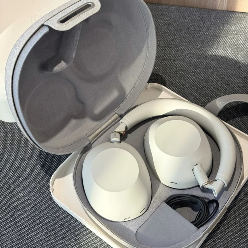 سماعات Sony WH-1000XM6 اللاسلكية مع إلغاء الضوضاء، معالج QN3، 12 ميكروفون، بطارية تدوم 30 ساعة - 2