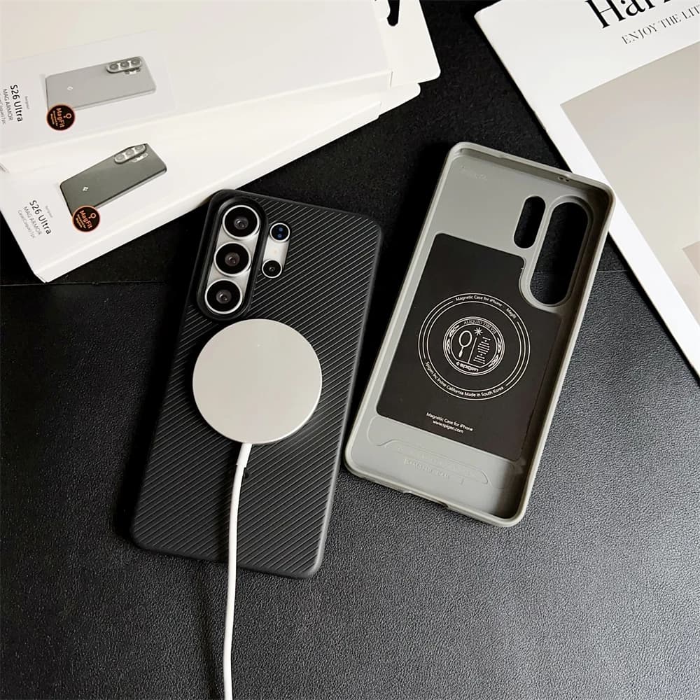 غطاء مغناطيسي من Spigen، TPU، لهواتف Samsung Galaxy S26 وS25 Ultra وS26 Plus وS25، متوافق مع الشحن اللاسلكي Magsafe، مقاوم للصدمات، ناعم غير لامع - 4