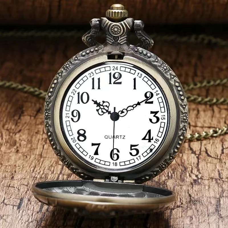 Vintage Soviet Sickle Hammer Communist Style Quartz Pocket Watch For Men And Women Vintage Bronze Pendant Best Gift - 2