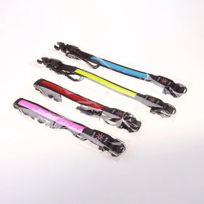 طوق الكلاب من Pinkycolor بشحن USB وإضاءة LED مضيئة إضاءة ليلية آمنة عاكسة طوق جلدي مضيء للكلاب والحيوانات الأليفة قابل لإعادة الشحن - 5