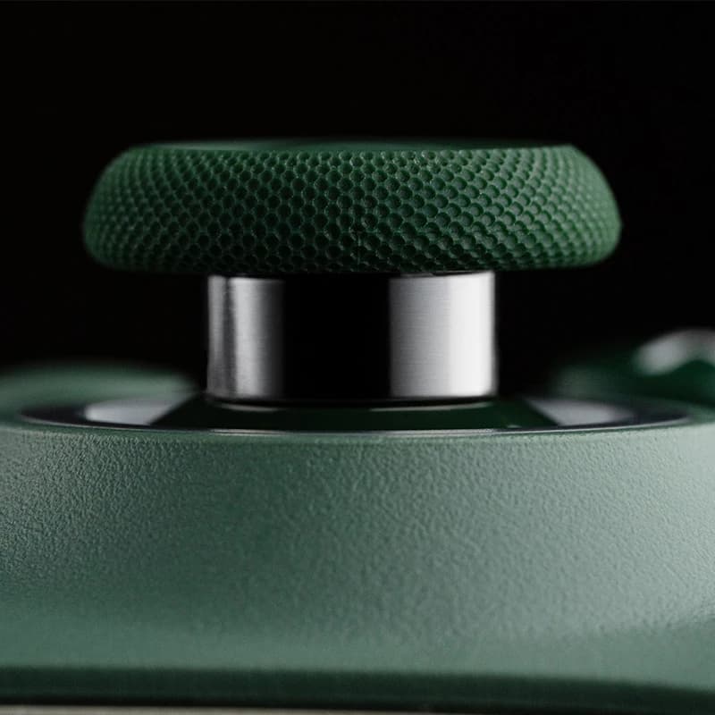 وحدة تحكم الألعاب السلكية 8BitDo Ultimate C لـ Xbox، إضاءة RGB حلقة النار وعصي التحكم بتأثير هول، ويندوز 10/11 - 2