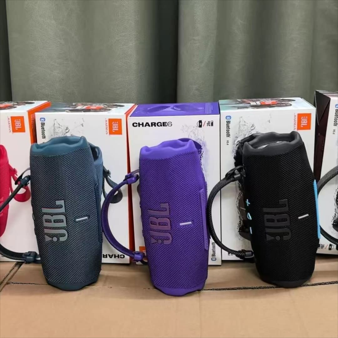 سماعة بلوتوث محمولة JBL Charge 6 مضادة للماء IPX7 مع مضخم صوت ستيريو ومضخم ترددات عالية مستقل - 3