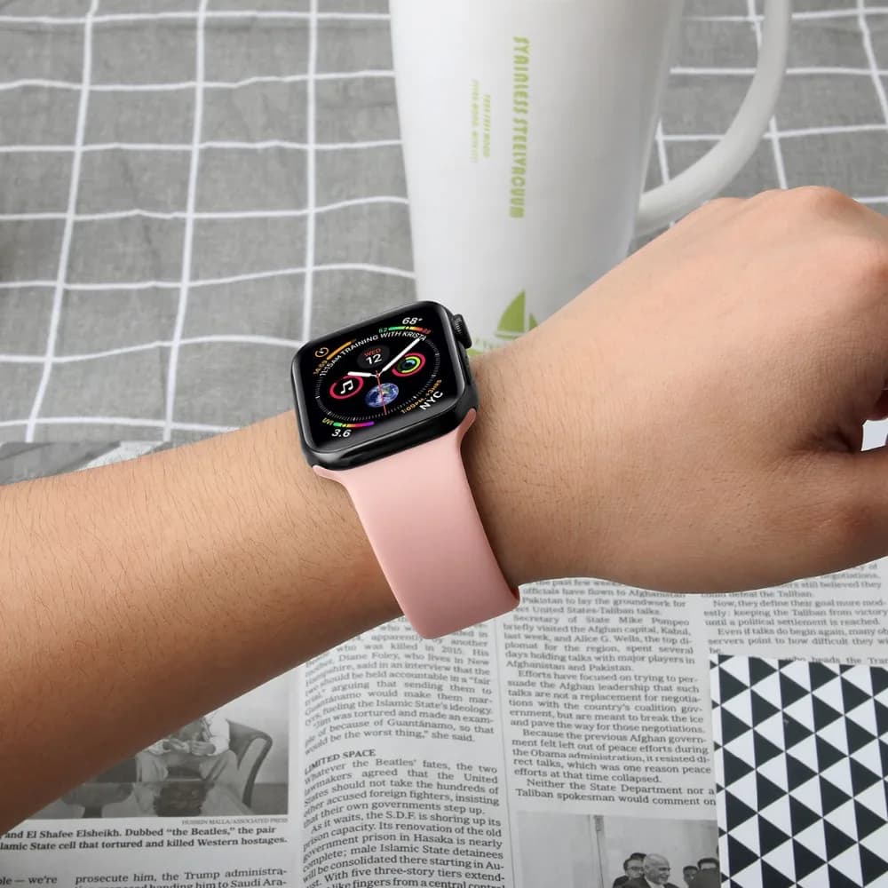 Silicone strap For Apple Watch band 44mm 40mm 49mm 45mm 41mm 42mm 38mm Rubber correa bracelet iWatch series 9 8 7 6 3 SE ultra 2 - 4
