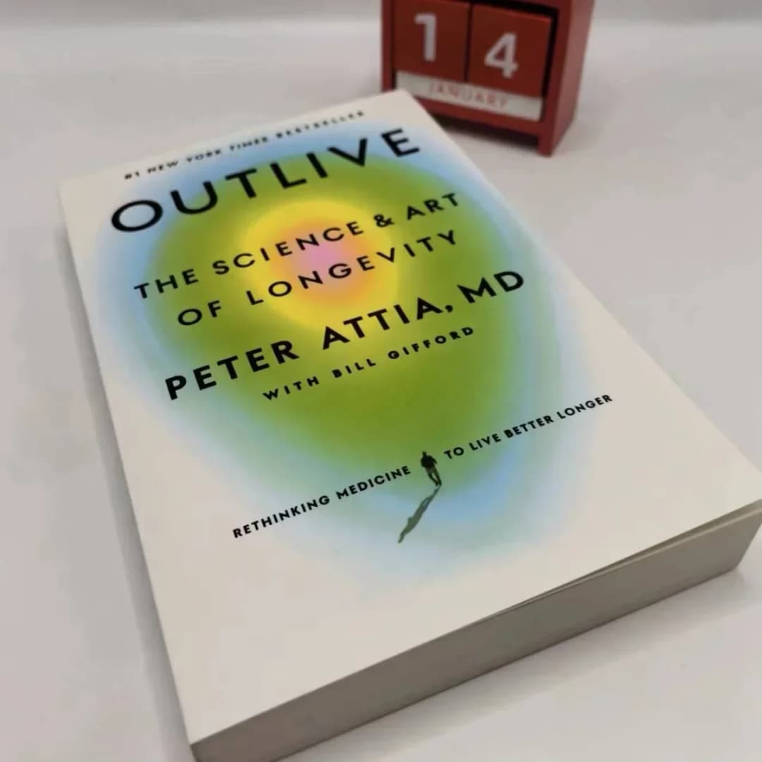 كتاب 2085Outlive بقلم بيتر عطية علم وفن طول العمر غلاف عادي باللغة الإنجليزية - 3
