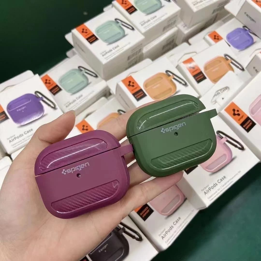 غطاء سماعات من ألياف الكربون من Spigen لسماعات AirPods 1/2 و3 Pro و2، غطاء TPU مقسم مضاد للسقوط لحماية الأذن - 4