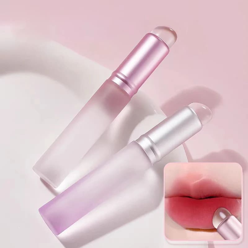 المكياج وأدوات التجميل